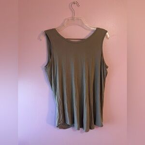 Women’s Backless Workout Tank-Top